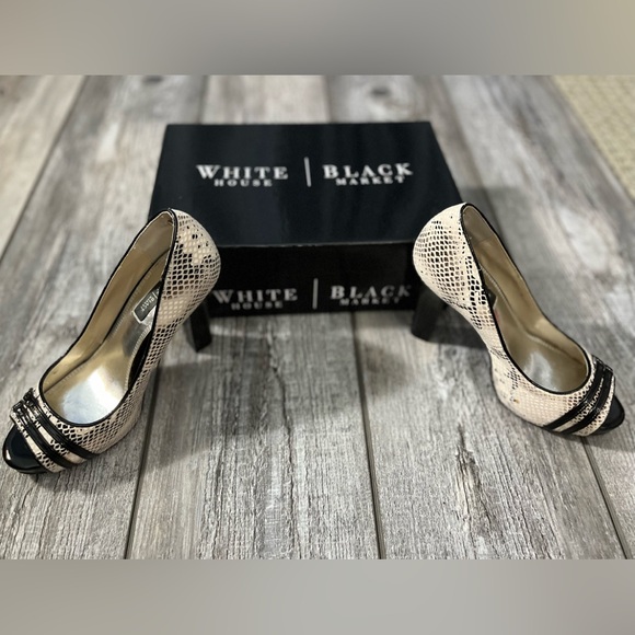White Black Market 4” Patent Leather Block Heels Reptile Pattern - 6 - Picture 2 of 7